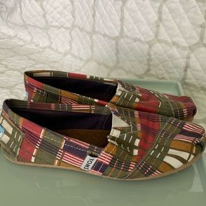 Women’s Toms